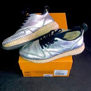 Todd’s espadrilles, metallic silver size 8!